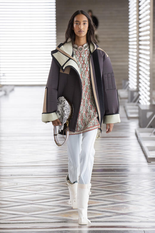 Louis Vuitton's Fall/Winter 2022 Collection Is A Lesson In Fall Layering